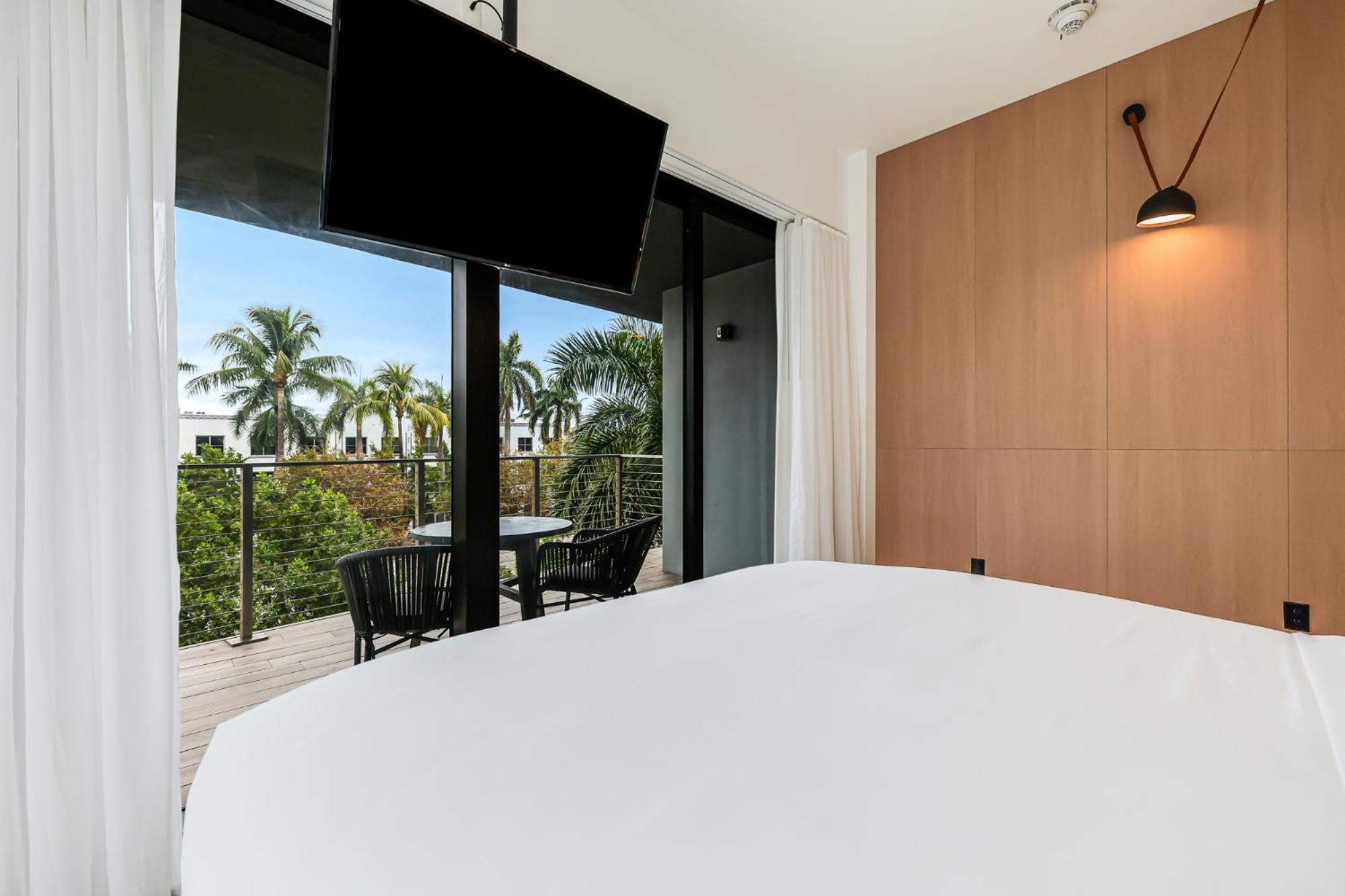 The March Hotel — Photos 2